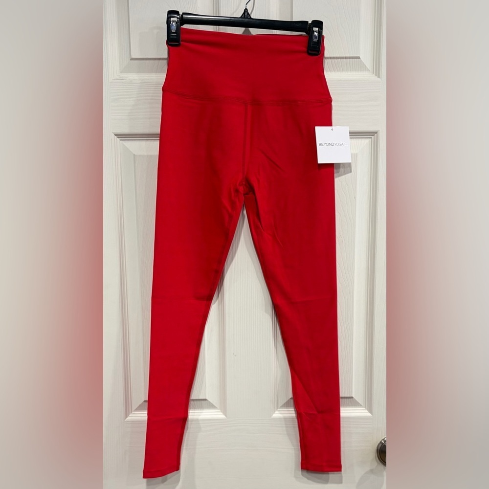 Beyond Yoga Women's Medium Spacedye Vitalize Full Length Legging Red NWT High